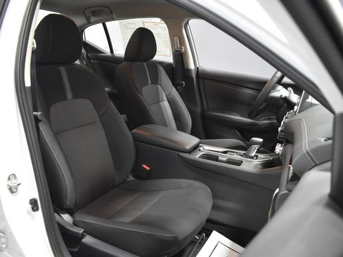 Certified 2025 Nissan Sentra SV w/ All-Weather Package FWD image 14