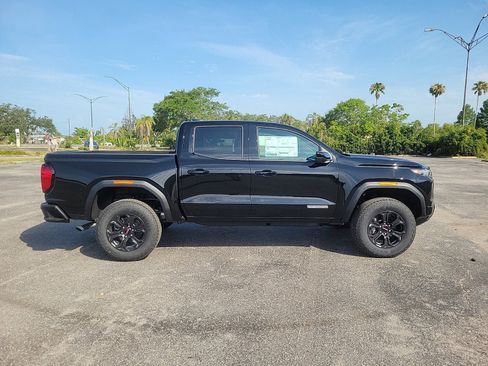 New 2025 GMC Canyon Elevation w/ Convenience Package image 4