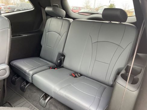 Used 2024 Buick Enclave Premium w/ Experience Buick Package image 15