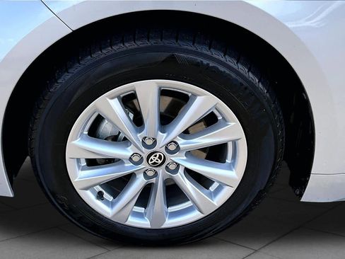 Used 2024 Toyota Corolla LE w/ LE Convenience Package FWD image 10