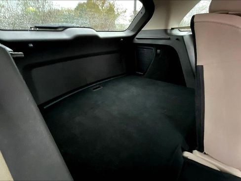 Used 2021 Lincoln Corsair FWD w/ Premium Package image 28