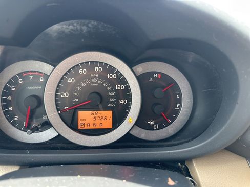 Used 2009 Toyota RAV4 Limited AWD/4WD image 27