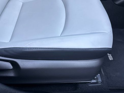 Used 2020 Toyota Prius Limited image 21