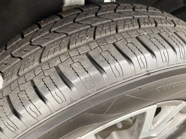 Certified 2020 GMC Acadia SLE FWD image 22