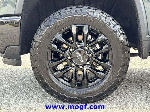 Used 2025 Chevrolet Silverado 2500 LT w/ Trail Boss Package image 38