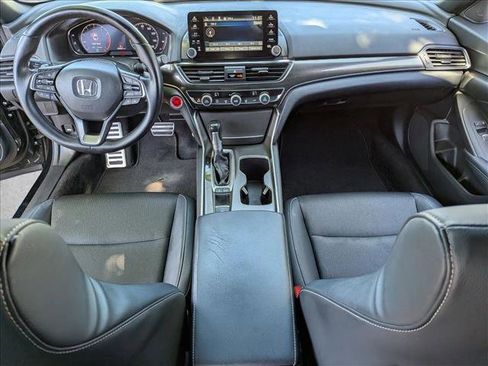 Used 2018 Honda Accord Sport image 15