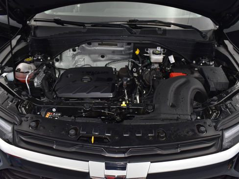 Used 2025 Chevrolet TrailBlazer LT w/ Driver Confidence Package image 23