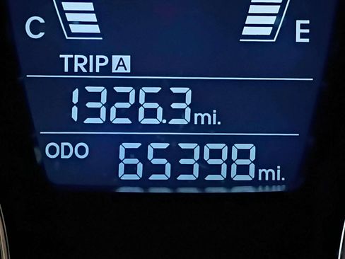 Used 2012 Hyundai Accent GLS image 9