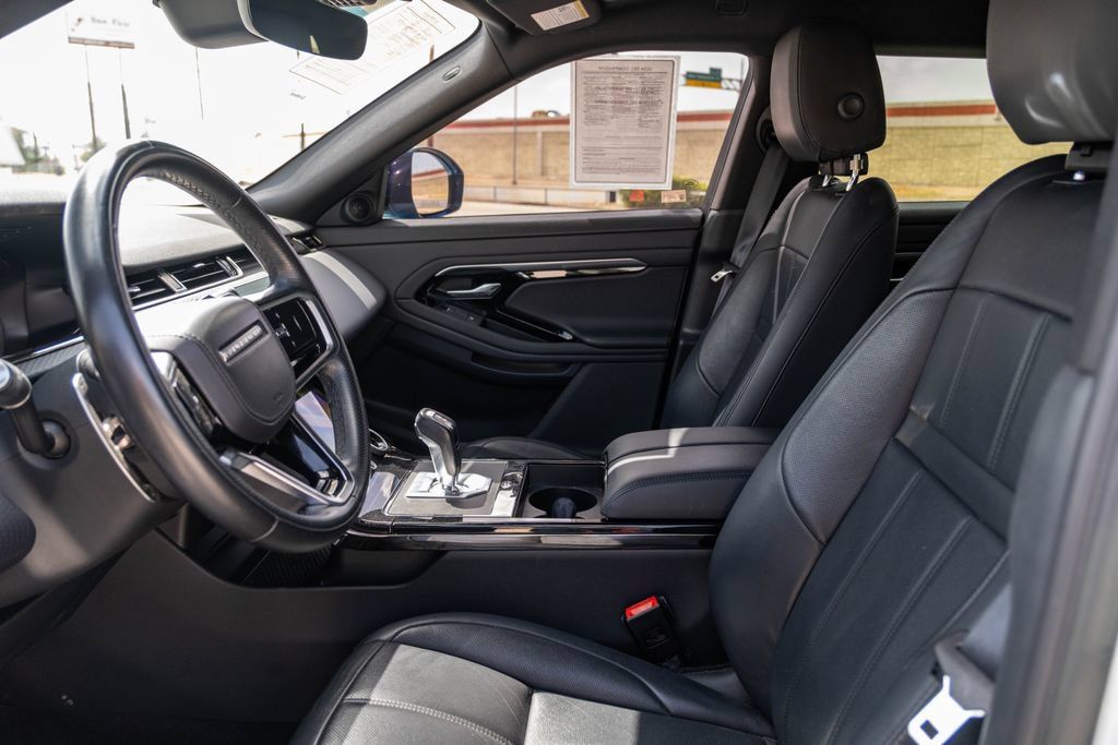 Used 2023 Land Rover Range Rover Evoque R-Dynamic S AWD/4WD image 13