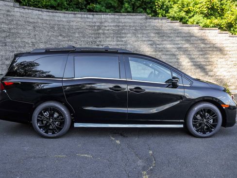 New 2026 Honda Odyssey Sport-L image 3