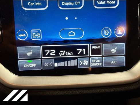 Used 2024 Subaru Ascent Premium w/ Convenience Package image 17