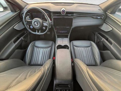 Used 2024 Maserati Grecale GT image 18
