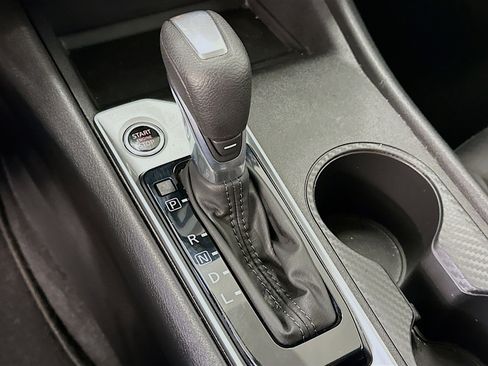 Used 2025 Nissan Altima 2.5 SV image 24