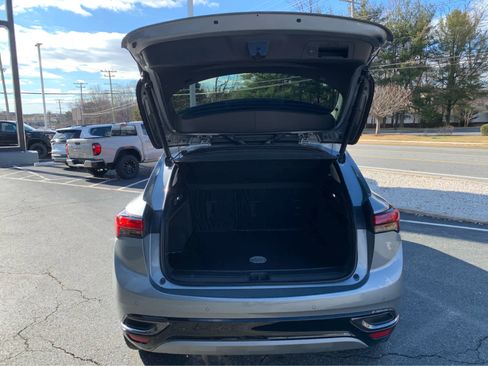 Used 2023 Buick Envision Preferred image 5