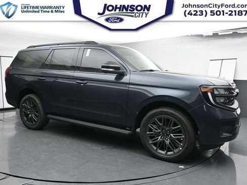 New 2026 Ford Expedition Platinum w/ Stealth Appearance Package image 3