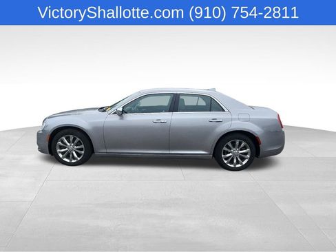 Used 2018 Chrysler 300 Limited w/ Safetytec Plus Group AWD/4WD image 16