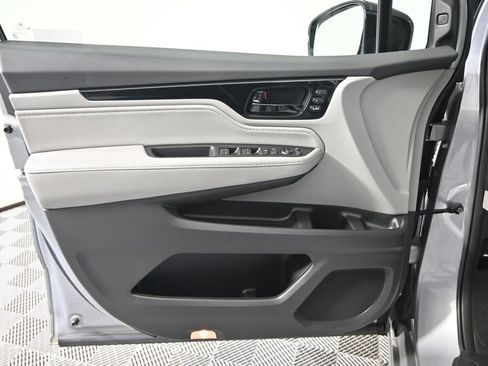 Used 2023 Honda Odyssey Elite image 19