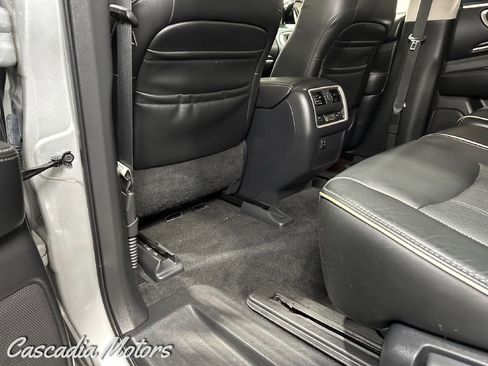 Used 2017 INFINITI QX60 Luxe w/ Premium Plus Package image 29