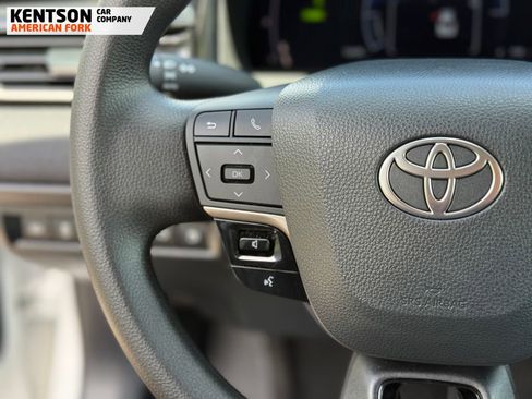 Used 2026 Toyota Camry LE FWD image 14