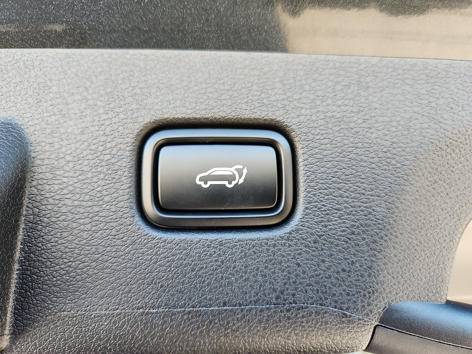 Certified 2026 Kia Sportage SX AWD/4WD image 31