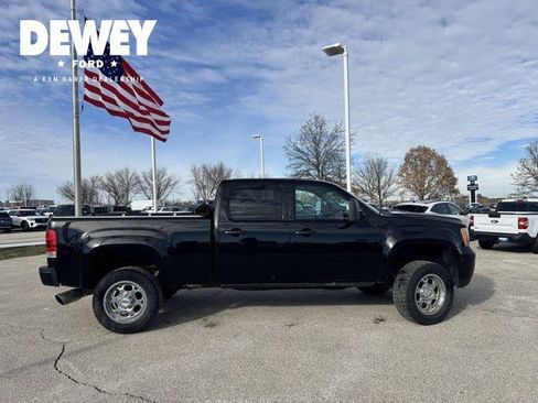 Used 2013 GMC Sierra 2500 Denali w/ Suspension Package, Off-Road image 9