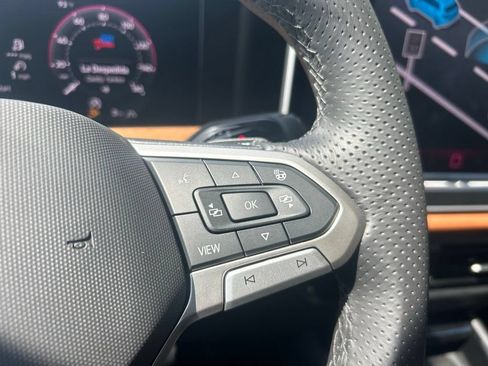 New 2026 Volkswagen Tiguan SEL R-Line AWD/4WD image 21