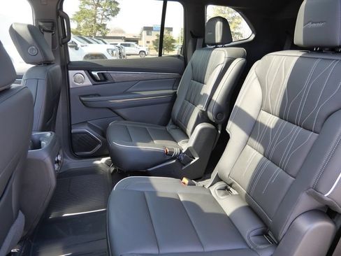 New 2026 Buick Enclave Avenir w/ Super Cruise Package AWD/4WD image 36