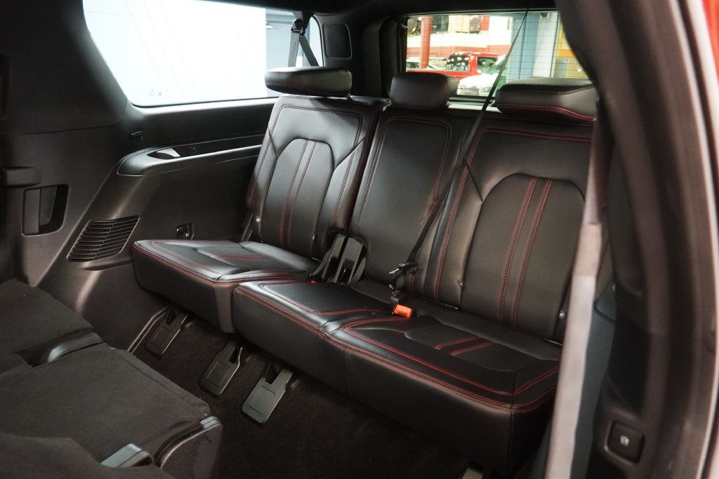 Used 2019 Ford Expedition Max Limited w/ Equipment Group 303A AWD/4WD image 23
