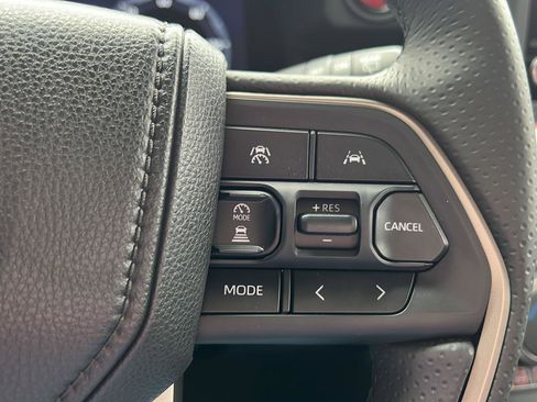 New 2025 Toyota 4Runner 4WD image 18