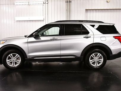 Used 2024 Ford Explorer XLT w/ Equipment Group 202A