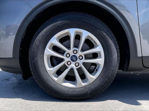 Used 2022 Ford Escape SE FWD image 8