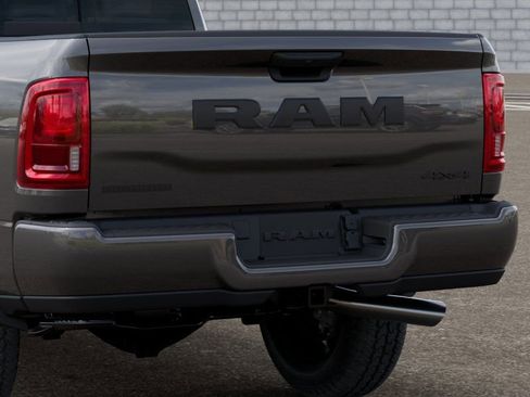 New 2026 RAM 2500 Big Horn AWD/4WD image 13