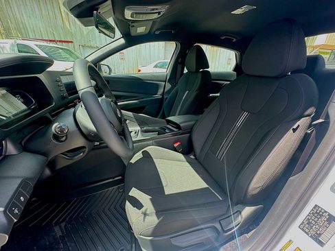 New 2026 Hyundai Elantra Sport FWD image 13