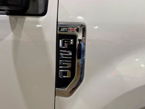 Used 2022 Ford F250 XL w/ STX Appearance Package AWD/4WD image 39