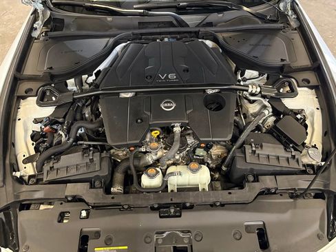 Used 2024 Nissan Z Performance w/ Floor Mat Package image 18