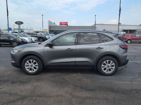 Used 2025 Ford Escape Active w/ Cold Weather Package AWD/4WD image 4