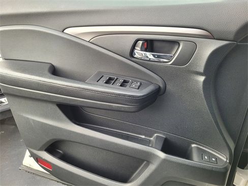 Used 2017 Honda Pilot EX-L image 13