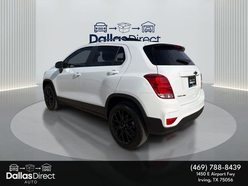 Used 2022 Chevrolet Trax LT w/ Sport Edition image 8