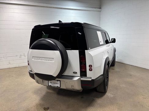 Used 2023 Land Rover Defender 130 S image 7