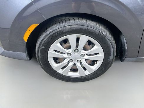 Used 2021 Kia Soul LX FWD image 8