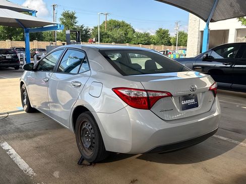 Used 2016 Toyota Corolla LE image 7