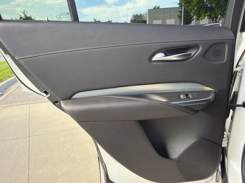 Used 2020 Cadillac XT4 Premium Luxury FWD image 39