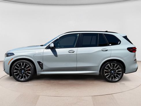 Used 2024 BMW X5 xDrive50e w/ M Sport Package AWD/4WD image 2
