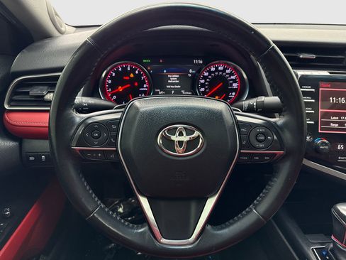 Used 2020 Toyota Camry XSE FWD image 19