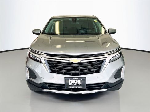Used 2023 Chevrolet Equinox LT AWD/4WD image 3