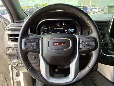 Used 2023 GMC Yukon SLT AWD/4WD image 26