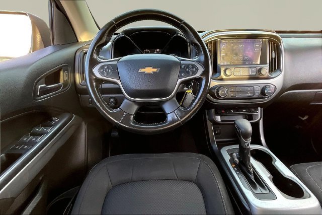 Used 2022 Chevrolet Colorado LT w/ LT Convenience Package AWD/4WD image 8