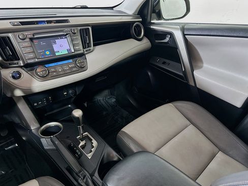 Used 2014 Toyota RAV4 Limited image 23