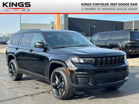 New 2025 Jeep Grand Cherokee L Altitude AWD/4WD image 1