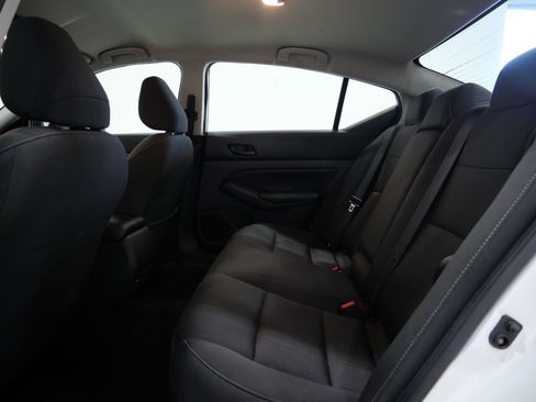 Used 2025 Nissan Altima 2.5 SV FWD image 23
